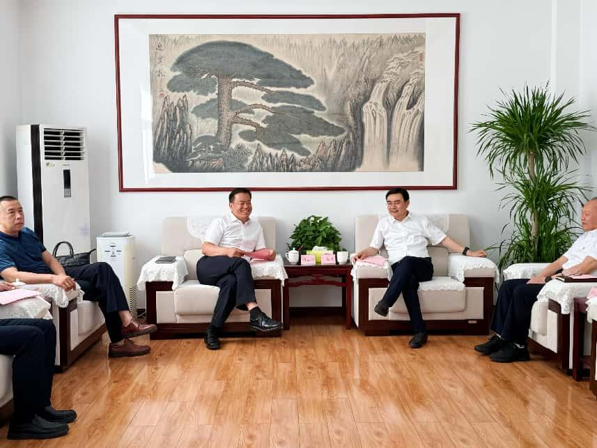 水發(fā)集團(tuán)黨委書記、董事長劉志國一行到訪山東水設(shè)