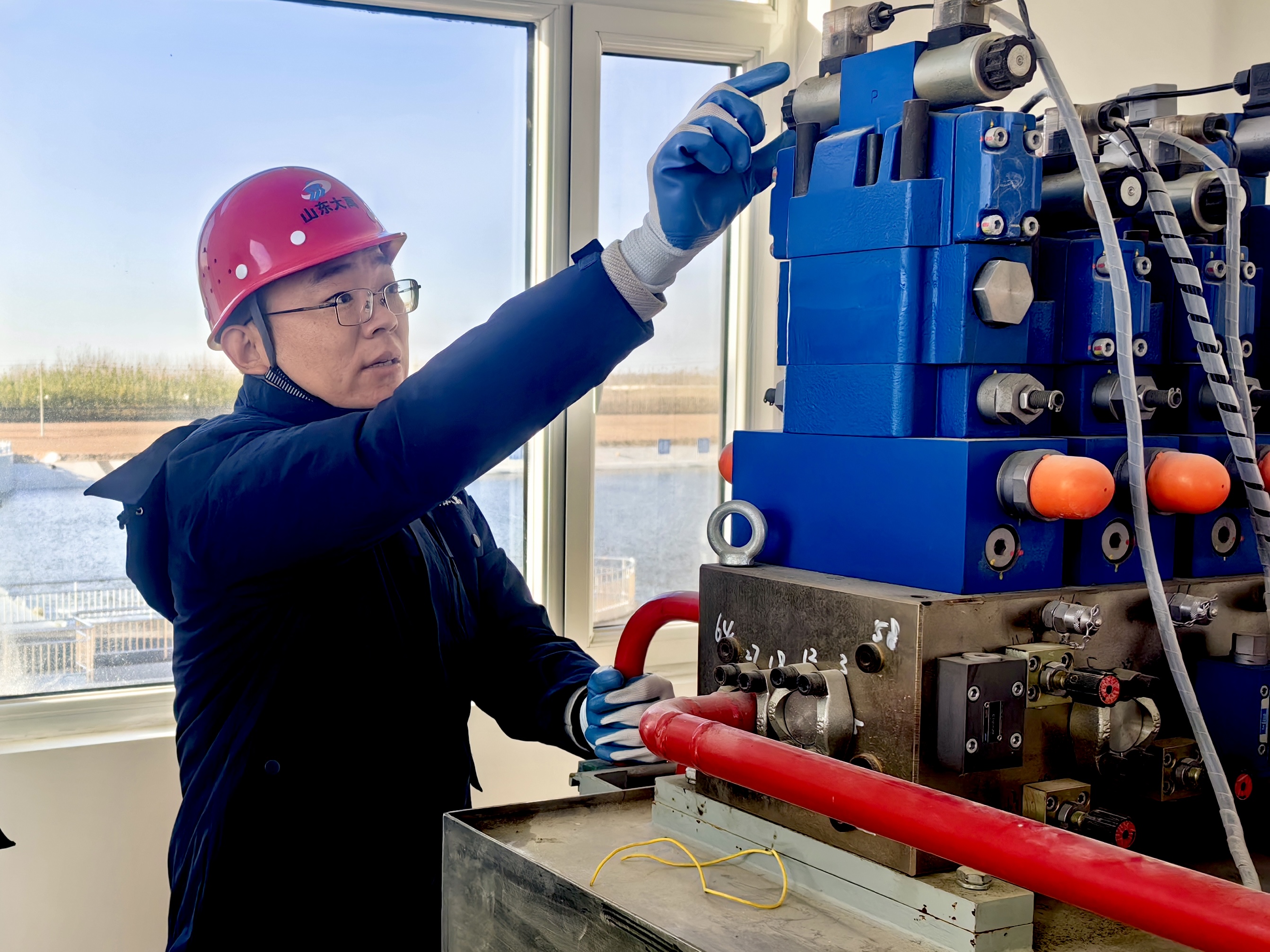 山東水設胡兆濤獲評“2025年度齊魯工匠”